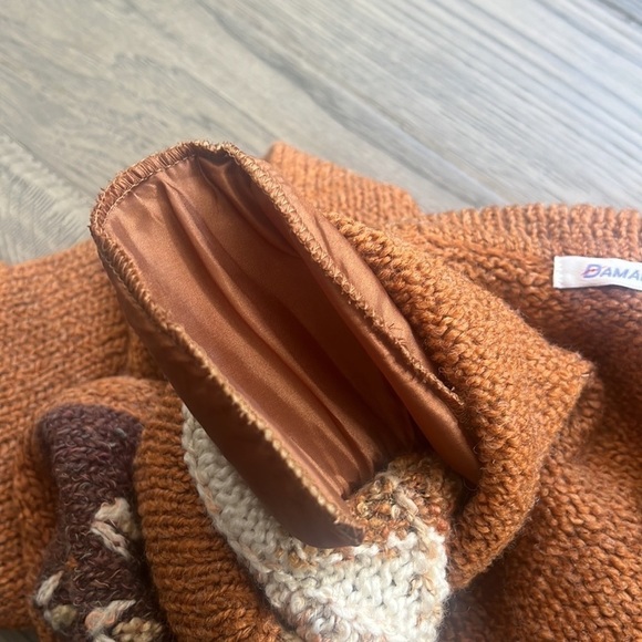 🔥Damart🔥 | Vintage brown fall knit sweater cardigan with embroidered flowers - Picture 9 of 13